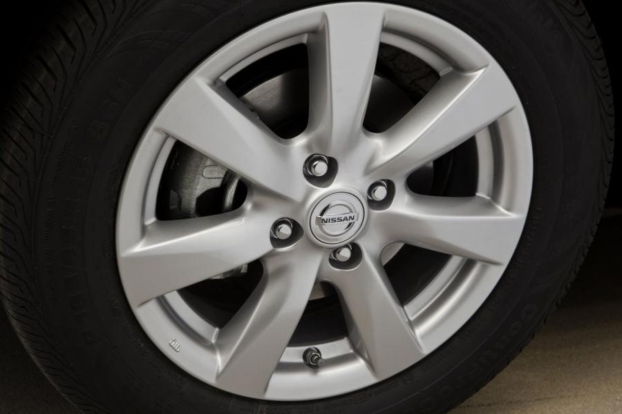  Nissan Versa 2012 года  (фото 110 из 111)